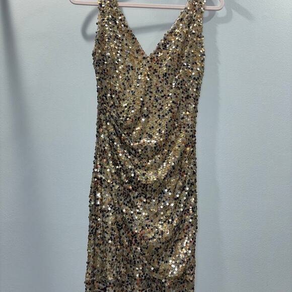 David Meister Gold Sequin Evening Gown Size 4 | Style Z00Y7885 - Picture 11 of 15